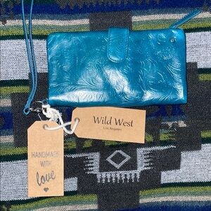 WILD WEST Arlo Flower in Denim Genuine Leather Bifold/Clutch/Wallet/Wristlet